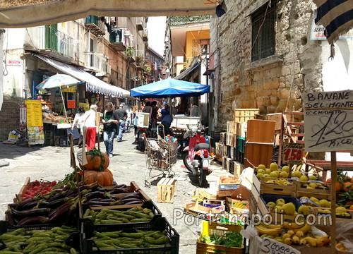 Antignano market 