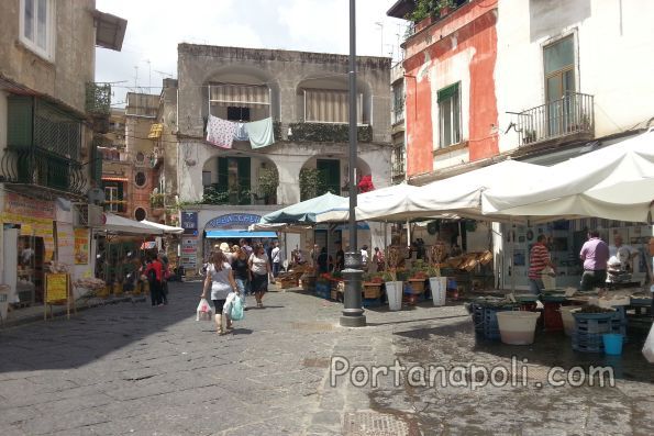 Piazza Antignano in Naples